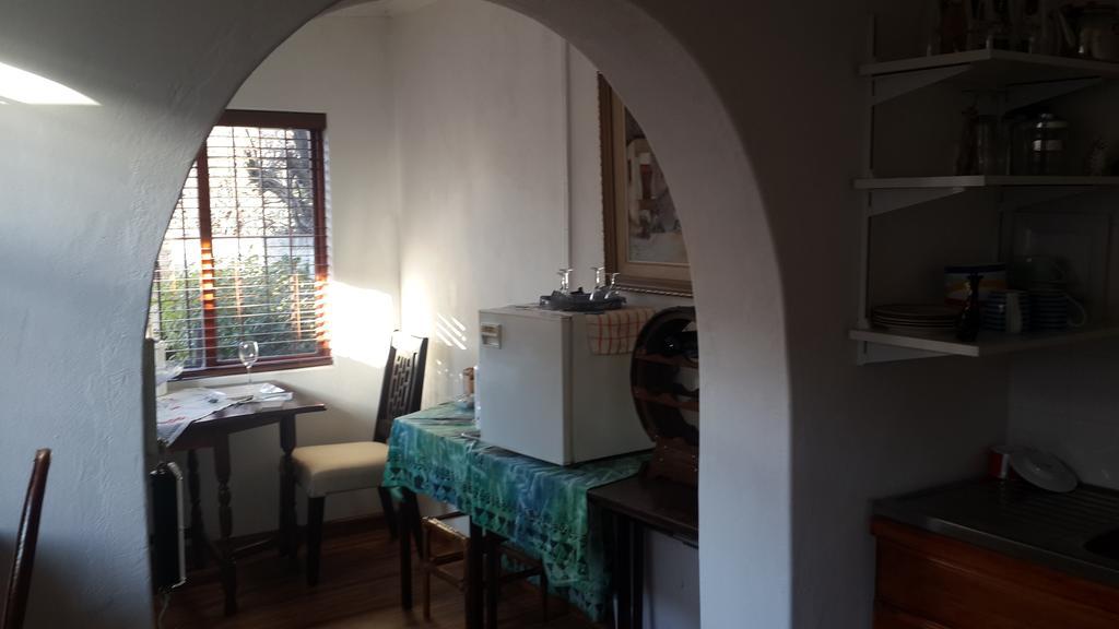 Monica'S Cottage Johannesburg Buitenkant foto